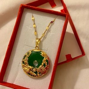 18 inch Jade Pendant Necklace